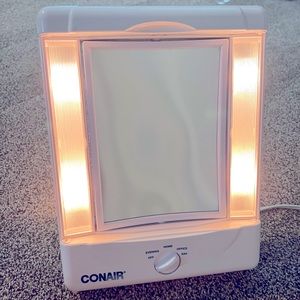 COPY - Conair Make-up Mirror gently used.